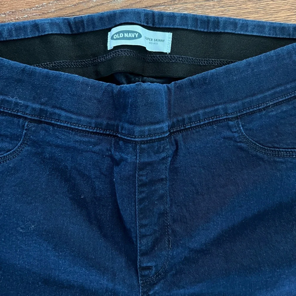 NWOT Old‎ Navy Women's Deep Blue Jeggings size 16